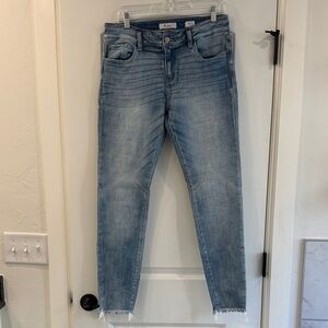 KanCan Light Wash Skinny Jeans | Size:29